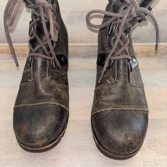 Sorel Women's Joan of Arctic Wedge II Women’s Brown Leather Lace Up Boots Sz‎ 8 - Picture 2 of 16